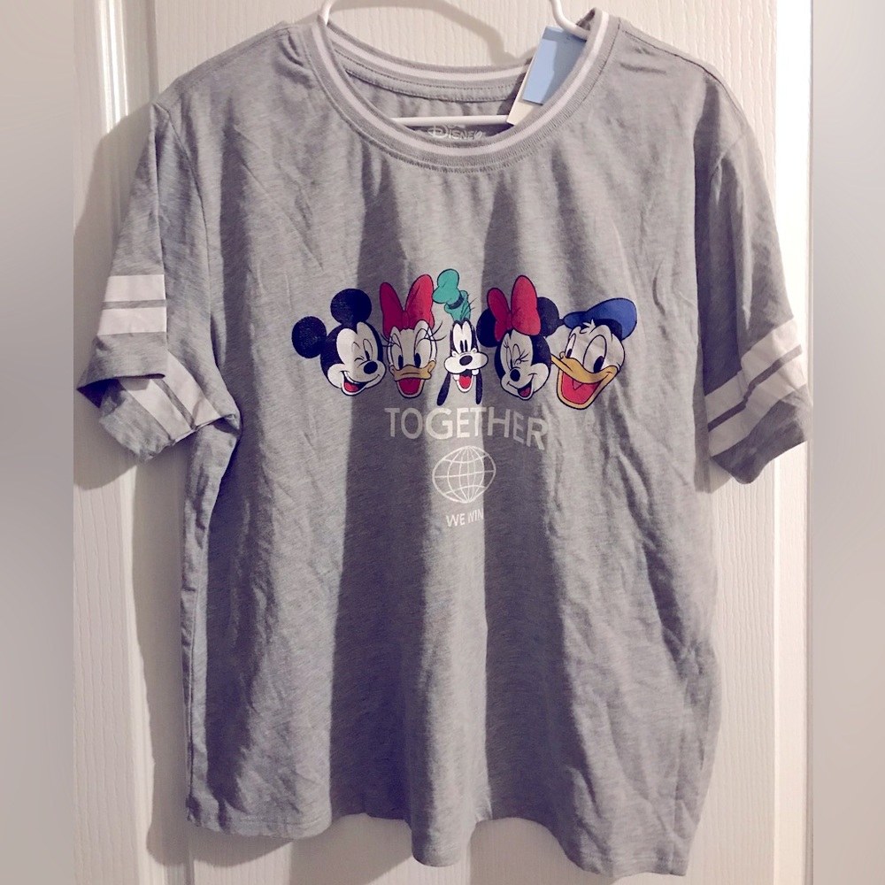 Brand new Disney Women’s XXL t-shirt with characters grey color with tags